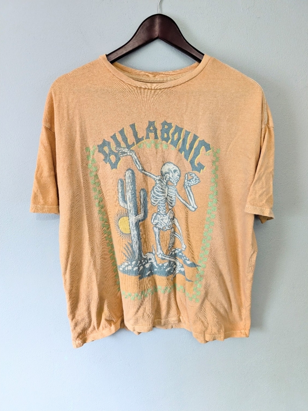 Billabong Cotton Peach Desert Skeleton Graphic Tee Oversized Men's Small